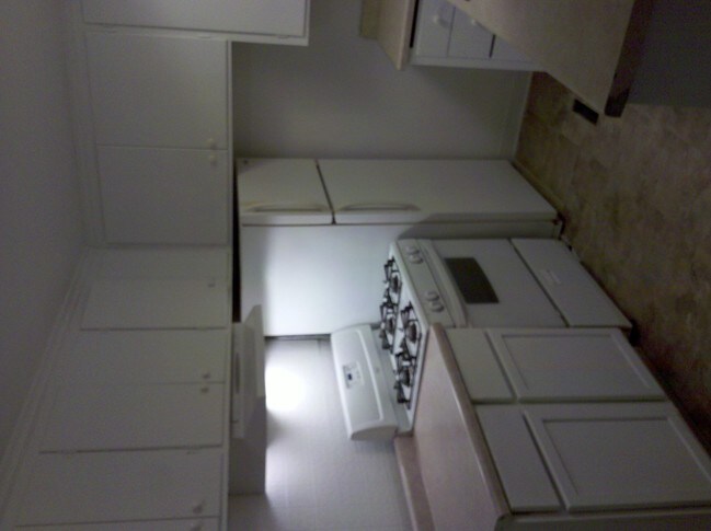 Building Photo - 2525 Grand St NE