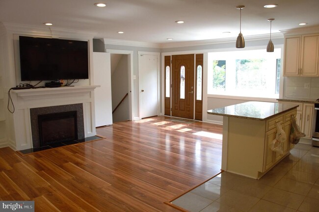 Foto del edificio - 7635 Dunston St