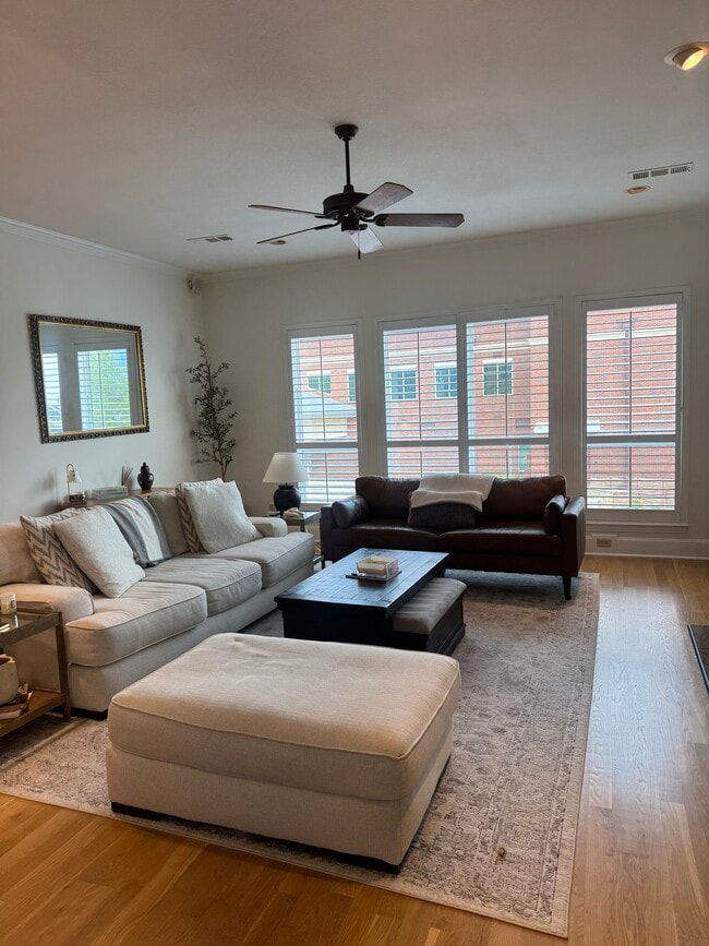Foto del edificio - 3816 Brown St