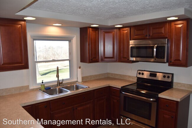 Foto del edificio - 3 br, 1 bath House - 3730 Brownton Road
