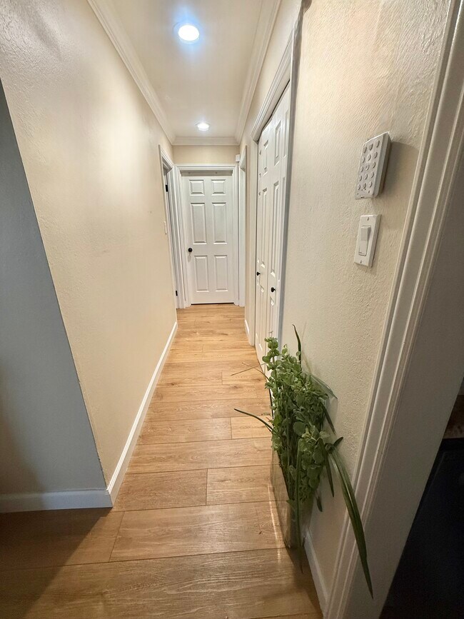 Foto del edificio - 1494 Del Rio Cir