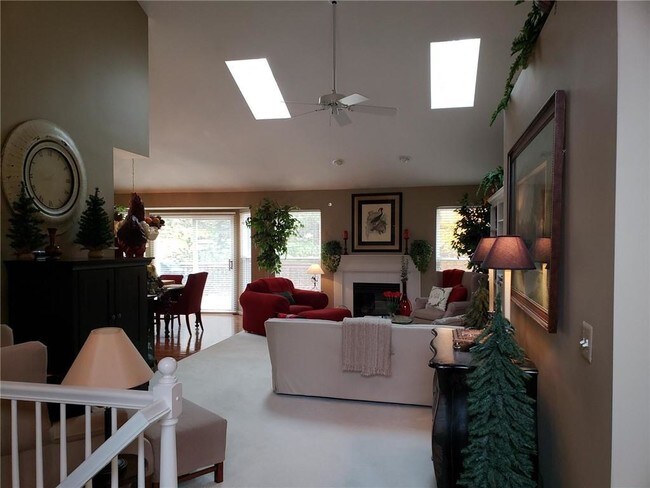 Building Photo - 965 Churchill Cir