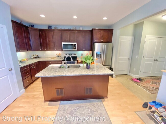 Building Photo - 2 br, 2.5 bath House - 514 Zephyr Road