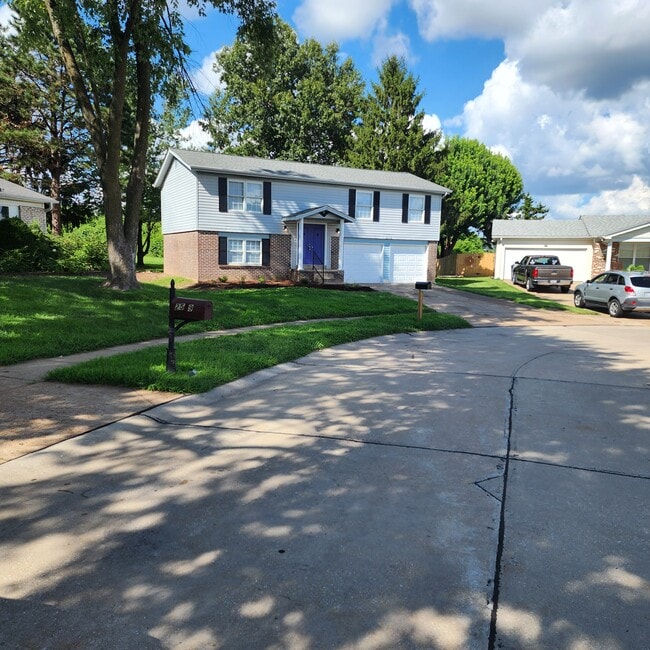 Building Photo - 2573 Millvalley Dr