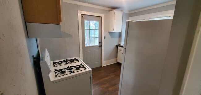 Foto del edificio - 710 Morgan Ave