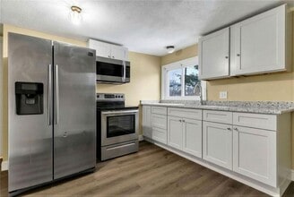 Building Photo - 24 Whipple Ave