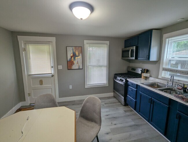 Foto del edificio - 522 W Harrison Ave