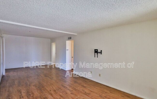 Foto del edificio - 231 E 2nd Ave