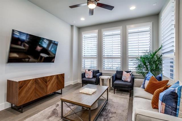 Foto del edificio - 7079 Silverberry St