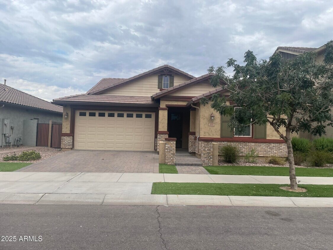 Foto principal - 3890 E Perkinsville St