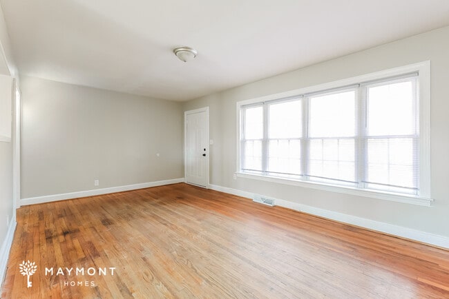 Foto del edificio - 224 S Wingate Rd