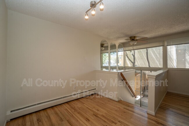 Foto del edificio - 1842 Canyon Blvd