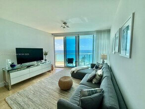 Building Photo - 17001 Collins Ave