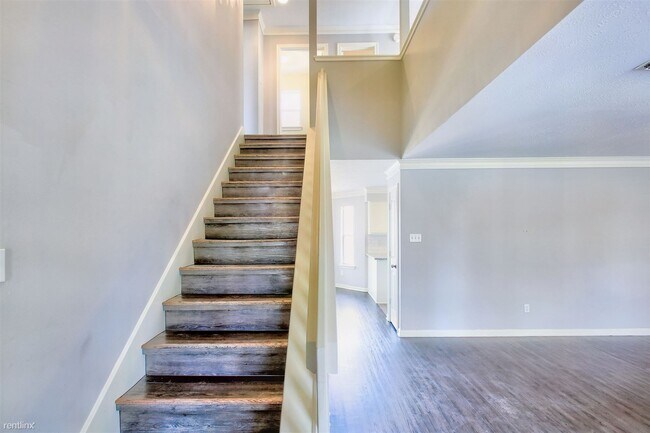 Building Photo - 4 br, 2.5 bath House - 25810 Mill Pond Ln