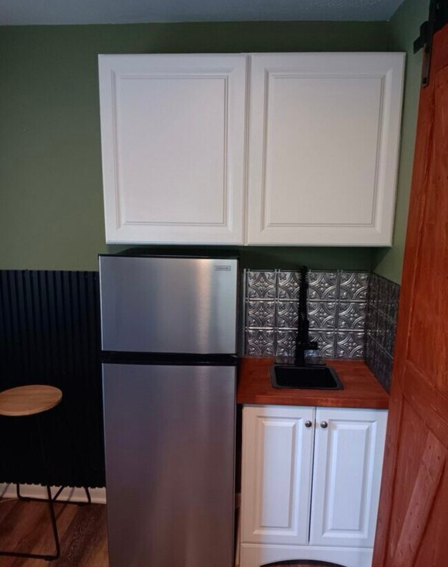 Foto del edificio - 4321 Arlington Ct NW