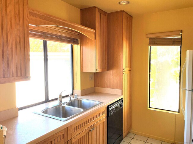 Foto del edificio - 8439 Westmore Rd