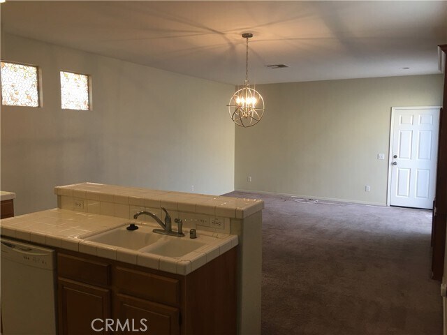 Foto del edificio - 12833 Sunrose Ct