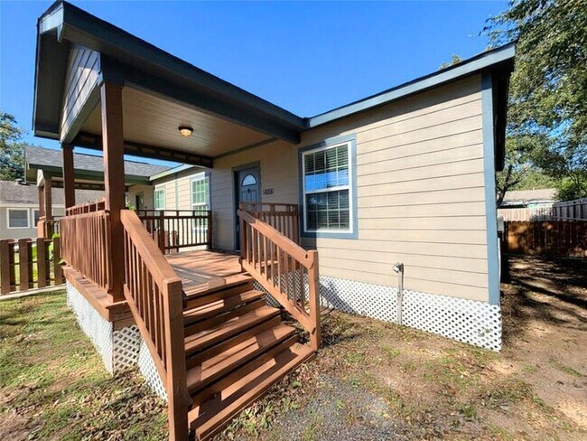 Foto del edificio - 406 McPhail St