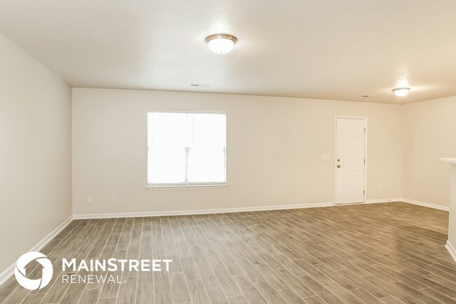 Building Photo - 4656 Chapel Ridge Dr