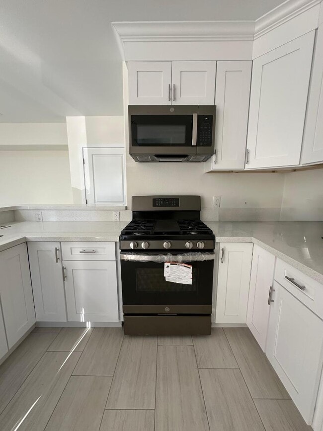 Building Photo - 1094 Lime Ave