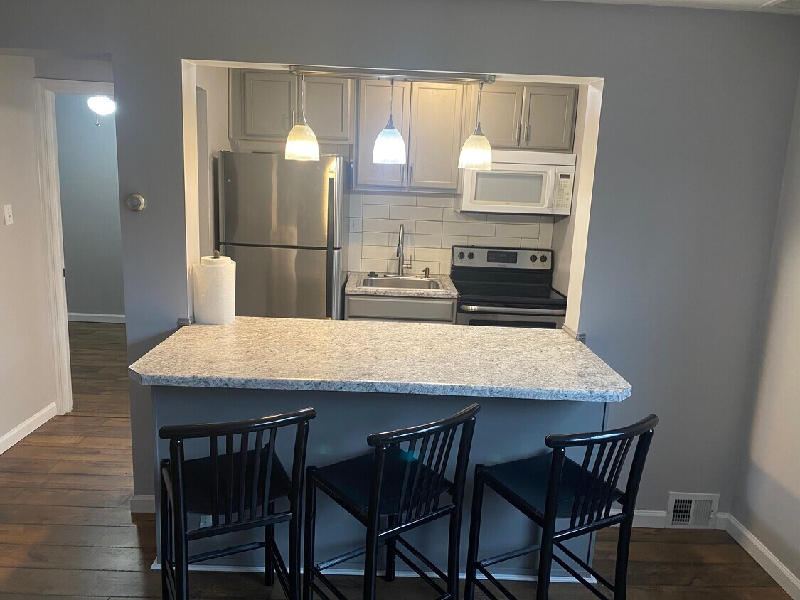 Foto principal - 5900 Babcock Blvd