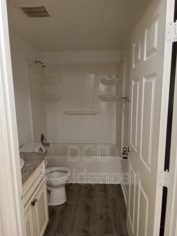Building Photo - 11433 Mussel Dr