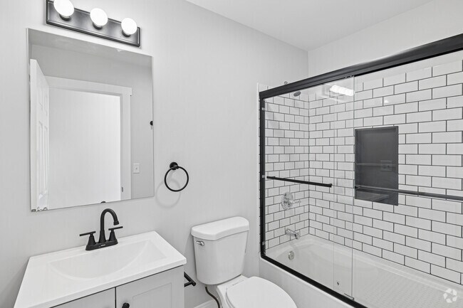 1 habitación, 1 baño - 1000 pies cuadrados - Baño - 3 State St