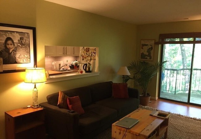 Foto del edificio - 609 Hudson Ave