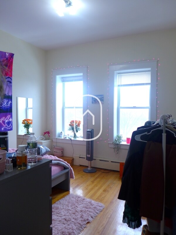 Building Photo - 210 Hemenway St