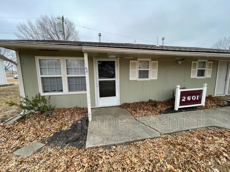2601 NW Chipman Rd Unit A, Lee's Summit, MO 64081 Condo for Rent in