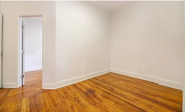 Foto del edificio - 301 E 53rd St