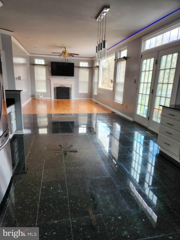 Foto del edificio - 3815 Carlyle Ct