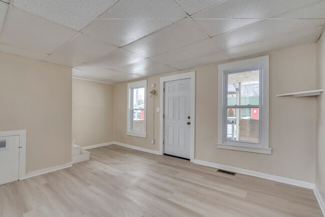 Building Photo - 514 Francis St