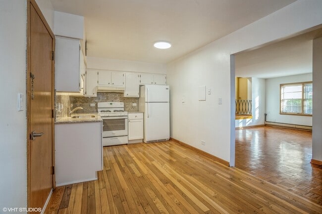Building Photo - 1022 Arnold Ct