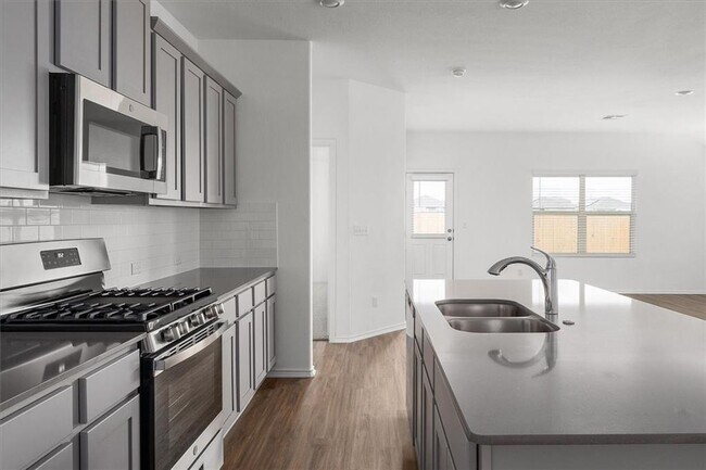 Foto del edificio - 325 Escondido Cir