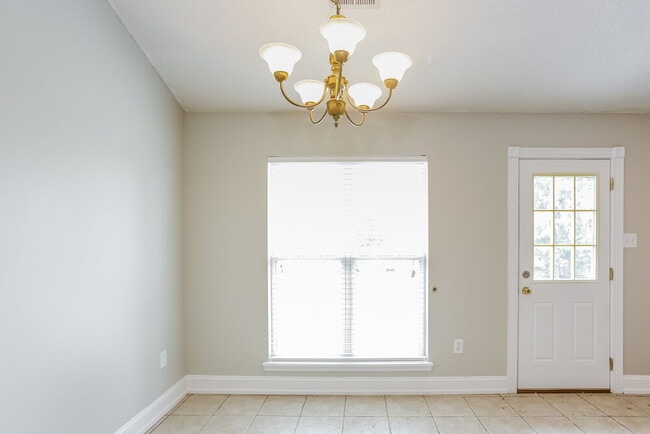 Foto del edificio - 10125 Oak Run Dr S