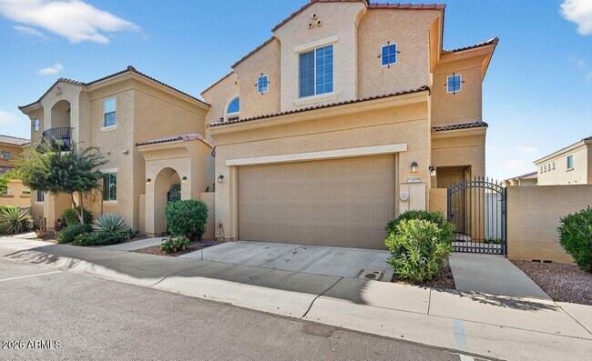 Foto del edificio - 1367 S Country Club Dr