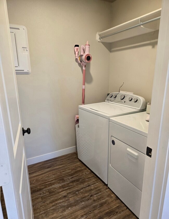 Foto del edificio - 1203 Hogback Wy