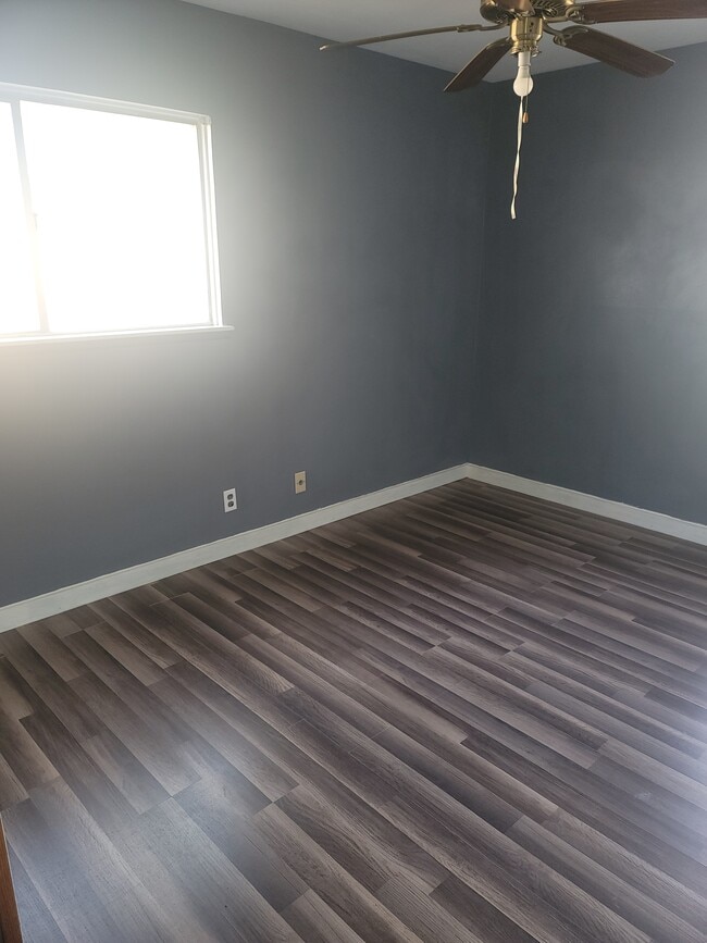 Bedroom - 8322 White Oak
