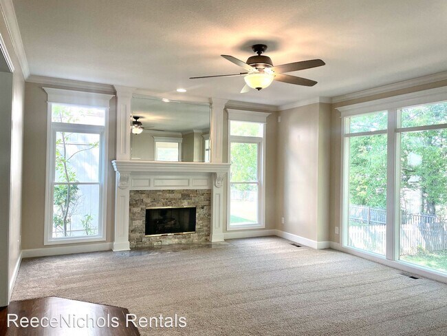 Foto del edificio - 4 br, 3.5 bath House - 3509 NW Winding Woo...