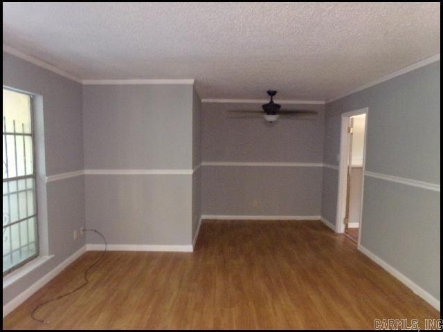 Foto del edificio - 5615 Carlyle Dr