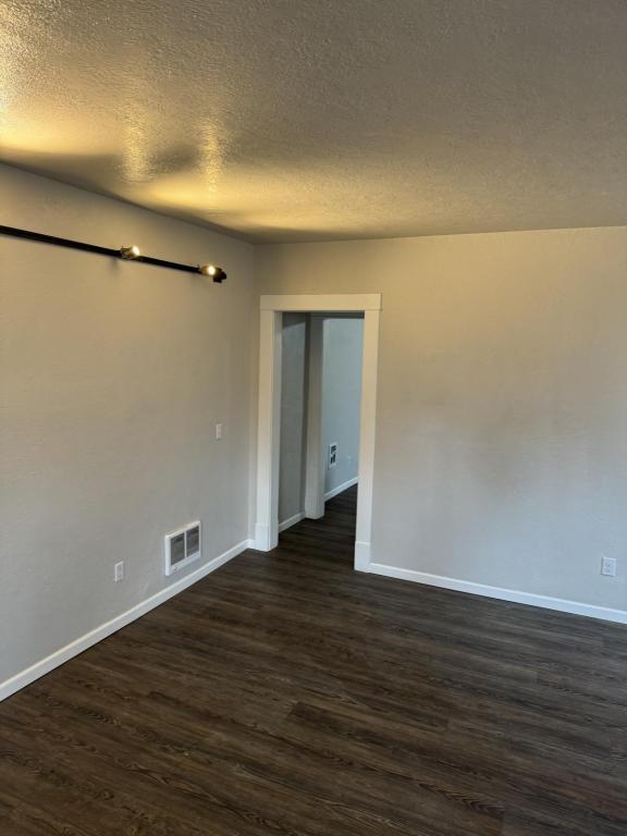 Building Photo - 1028 Stoddard St