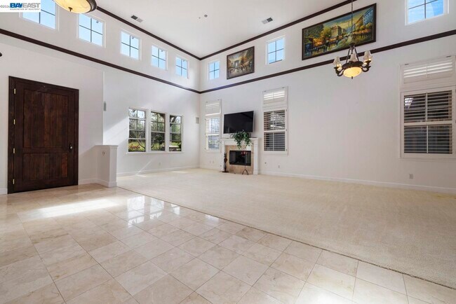 Foto del edificio - 3479 Gravina Pl