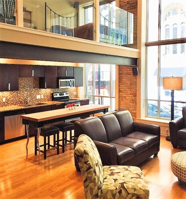 Foto del edificio - 65 Monroe Center St NW