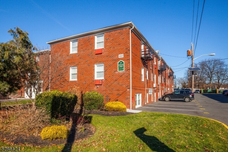 482 Joralemon St Unit A2, Belleville, NJ 07109 Condo for Rent in