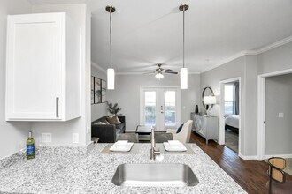 Building Photo - 6777 Sommerall Dr