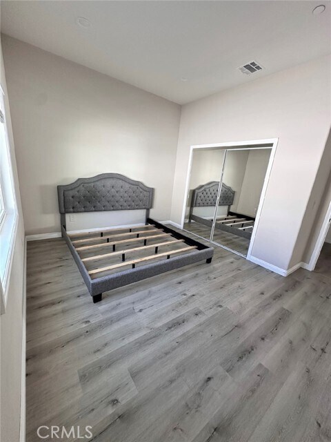 Foto del edificio - 17434 Hart St