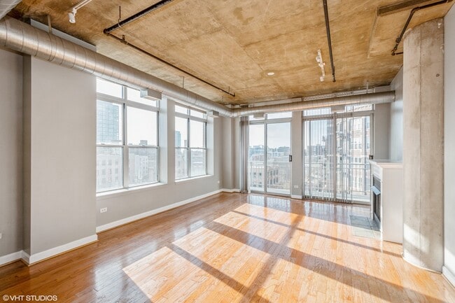 Building Photo - 111 S Morgan St