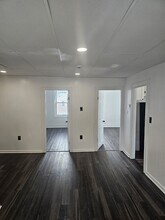 Building Photo - 1116 N Main St