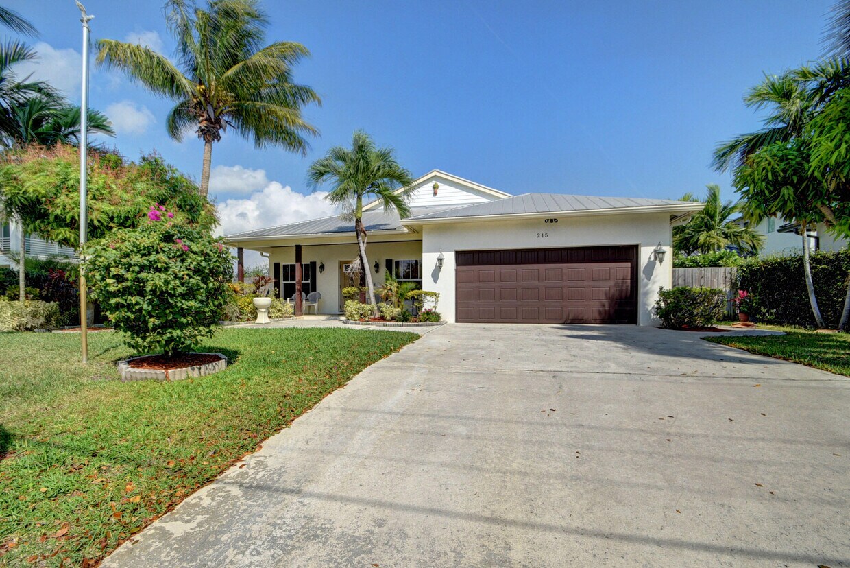 215 Gulfstream Blvd, Boynton Beach, FL 33435 House for Rent in